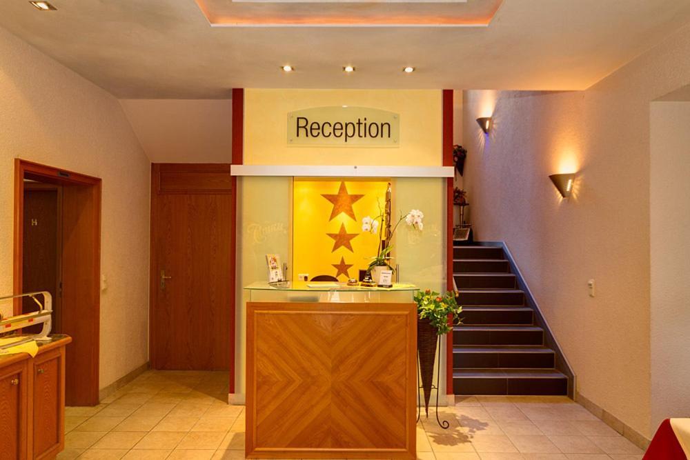 Hotel Tilman Munnerstadt Экстерьер фото