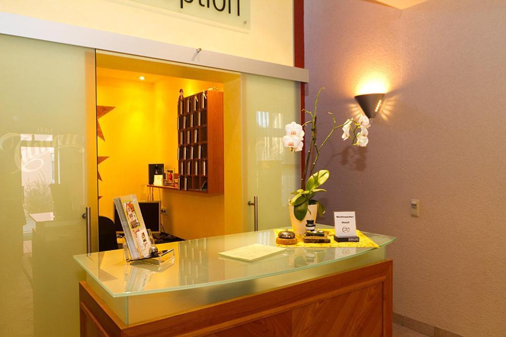 Hotel Tilman Munnerstadt Экстерьер фото