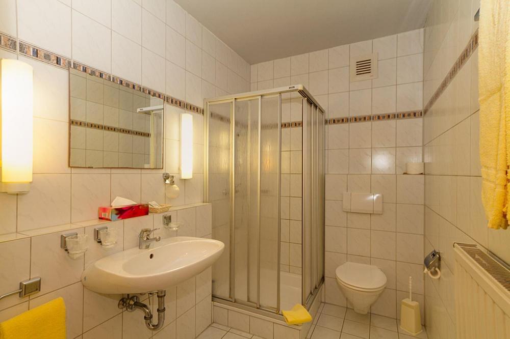 Hotel Tilman Munnerstadt Экстерьер фото